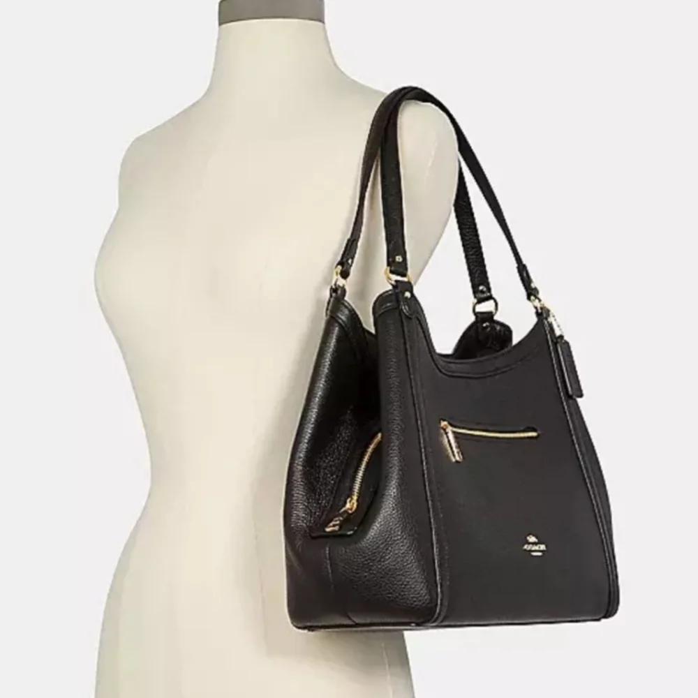 Coach Black Leather Women's Bag - Picture 7 of 7